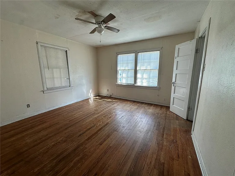 214 1/2 W Heard St #C — Photo 7