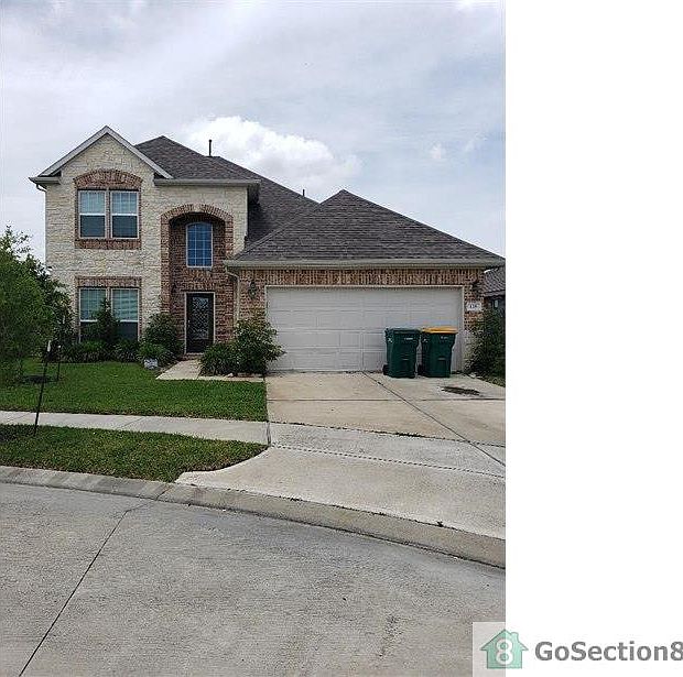 1st image of 118 Silverglen Ct