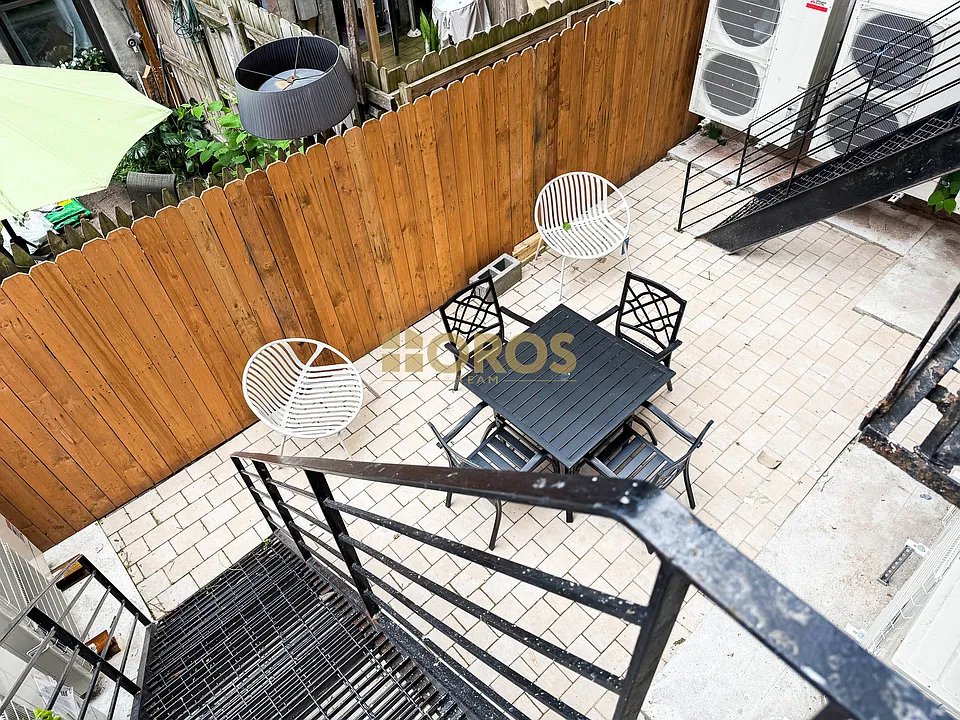 322 E 11th St #3