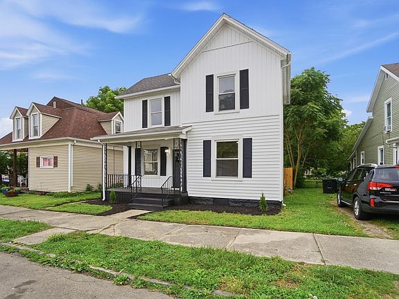 4th image of 924 Gothic St
