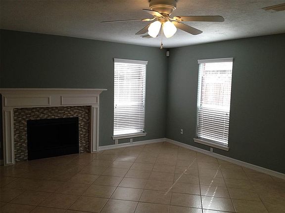 5th image of 1231 Kings Creek Trl