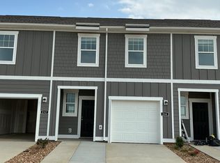210 Darlington Dr, Dickson, TN 37055