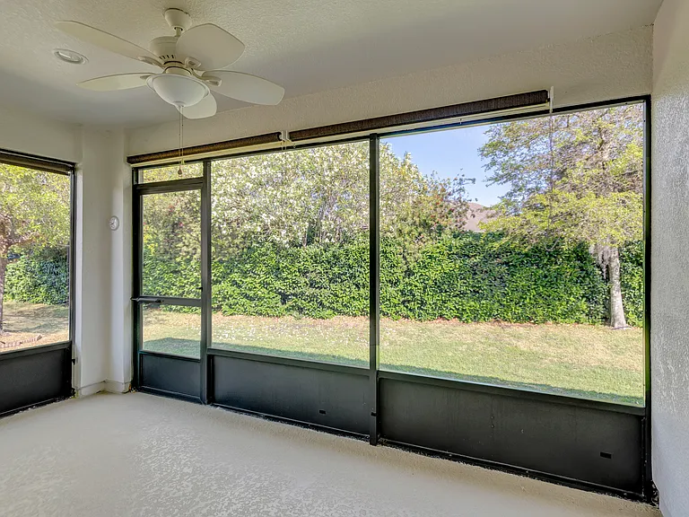 21 Cypress Bay Dr — Photo 29