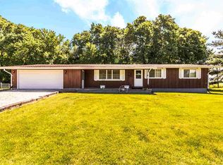 10020 Evergreen Dr, Manito, IL 61546