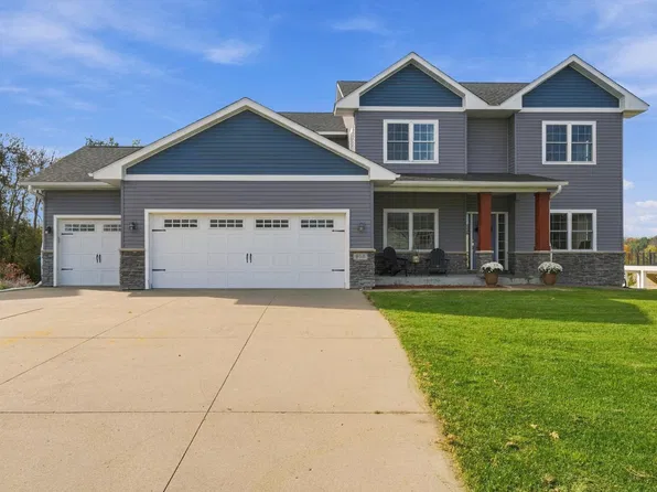 956 Farmers Ridge Trl, Belle Plaine, MN 56011