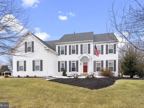 620 Birchleaf Dr, Collegeville, PA 19426