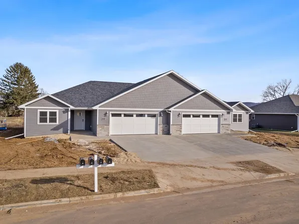 826 Roosevelt St, Baraboo, WI 53913