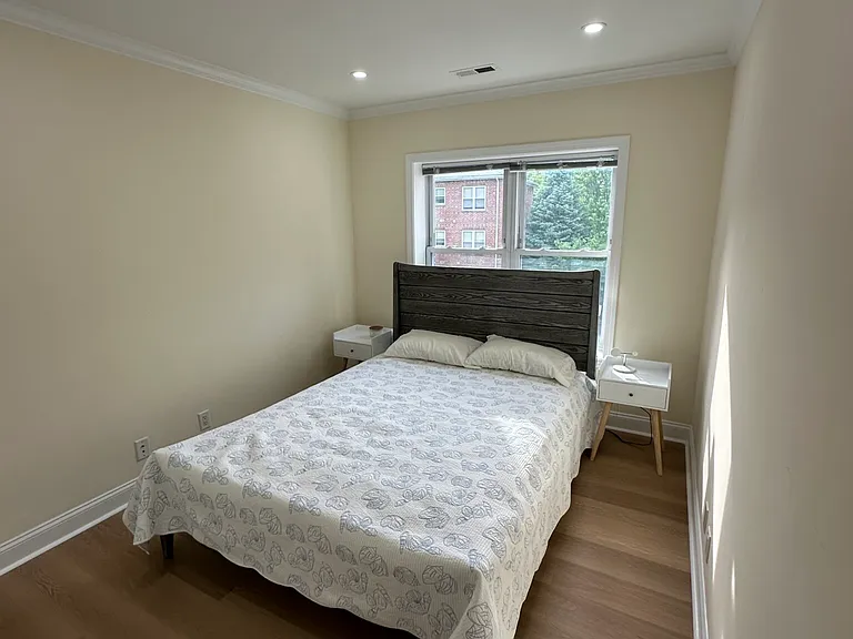 164 Newton St #3 — Photo 11