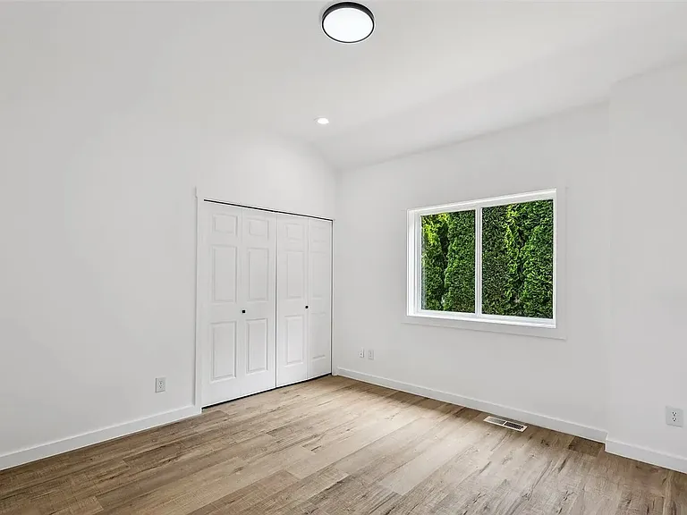 2805 Chambers Bay Dr — Photo 18
