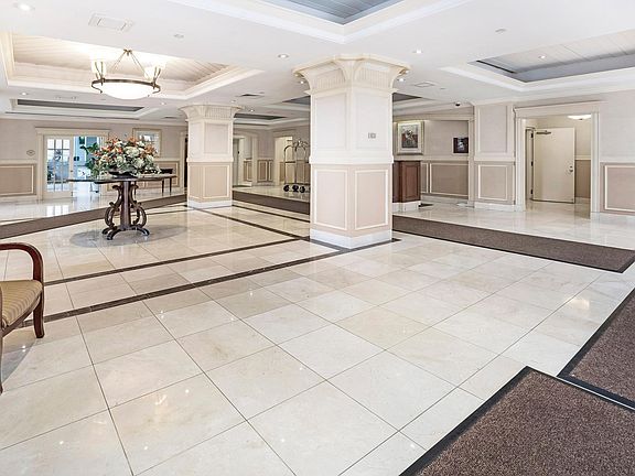 Lobby, doorman building (lobby currently being upgraded)