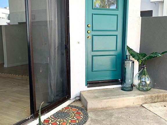 3rd image of 1190 Tivoli Ln Unit 208