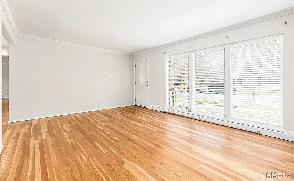 3 bed, 3.0 bath, 1608 sqft, $3,850 — Photo 4