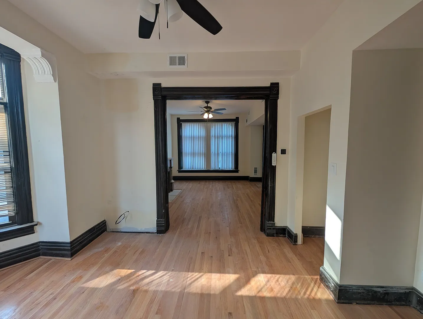 2 bed, 1100 sqft, $2,895 — Photo 4