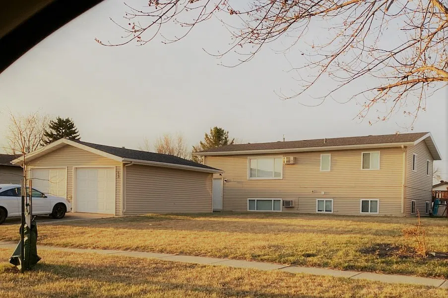 3 Bed / 2 Bath in West Fargo! — Photo 1
