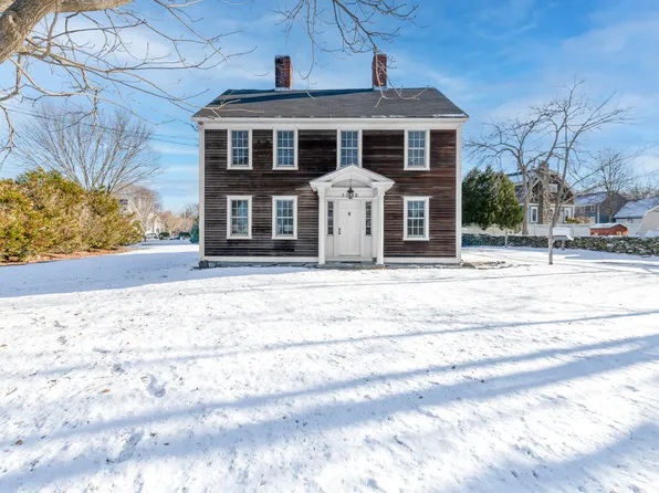 1382 Hope St, Bristol, RI
