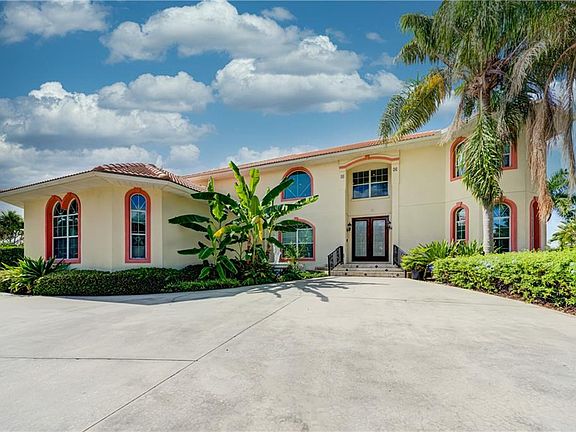4th image of 7302 Pelican Island Dr