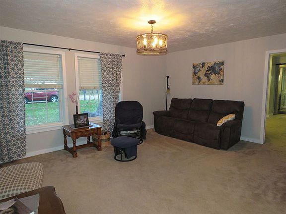 3rd image of 15330 William Paul Dr