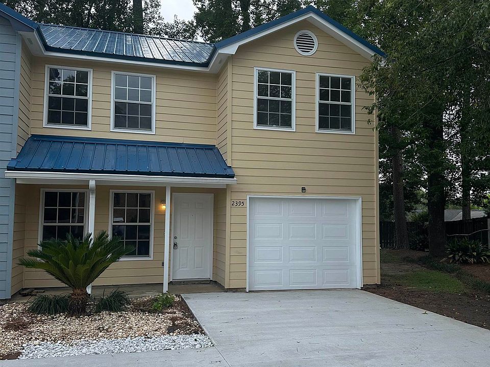 1st image of 2395 Claremont Ln