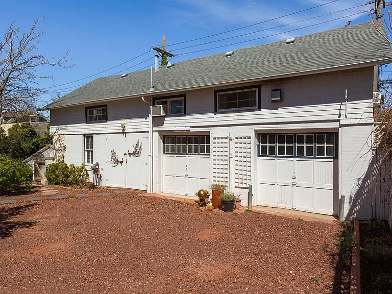 1119 Tijeras Ave NE — Photo 3
