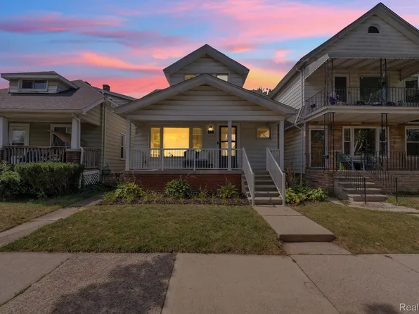 7631 Maple St, Dearborn, MI 48126