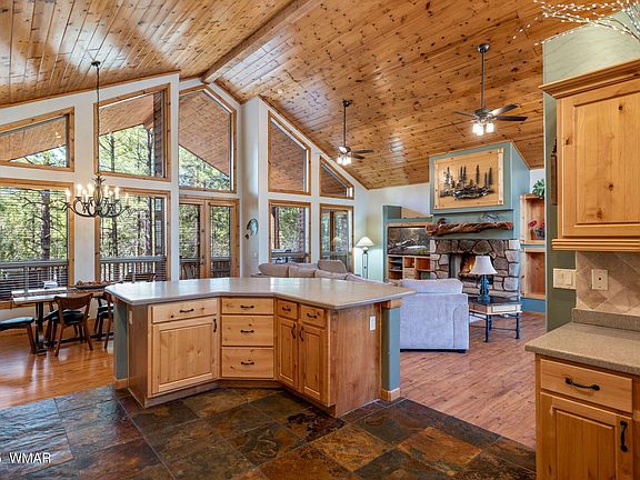 3rd image of 3871 W Sugar Pine Way