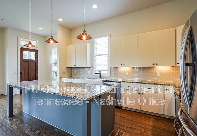 1405 Kirkland Ave — Photo 9