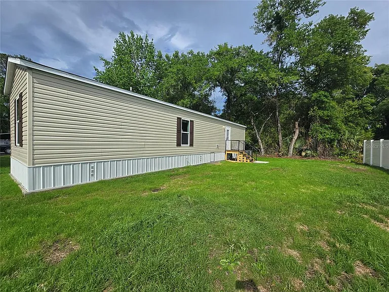 24048 Ermine Rd — Photo 3