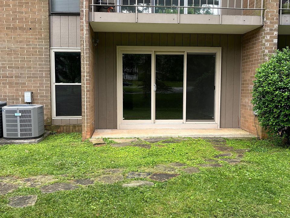 1st image of 401 Canberra Dr #136