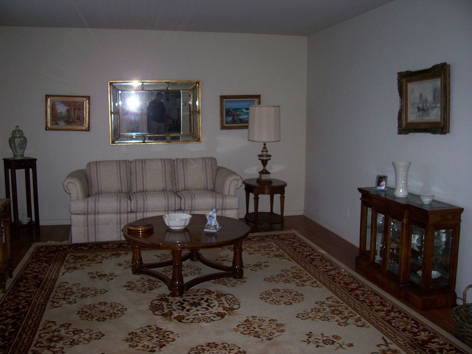 Living Rm