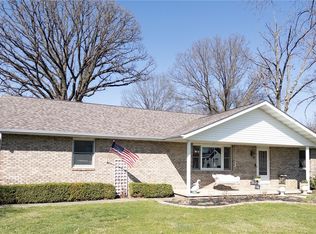 9 Taylor St, Tilton, IL 61833