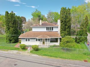 122 Ridge St, Wauconda, IL 60084