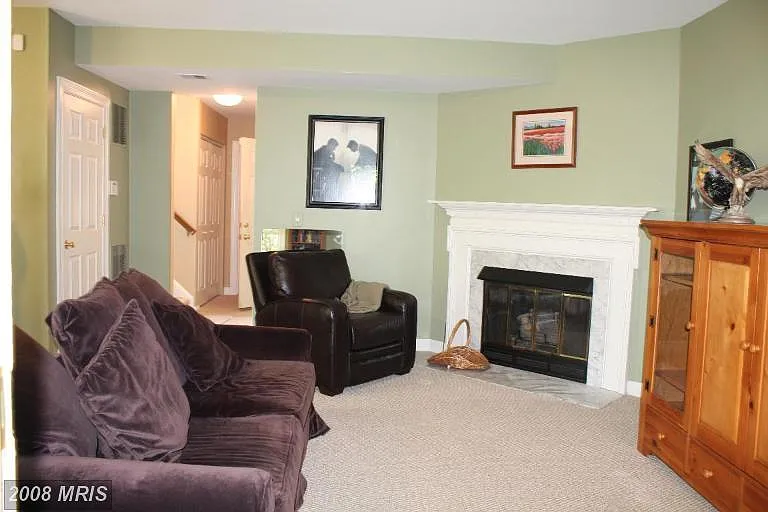 8018 Trevor Pl — Photo 7