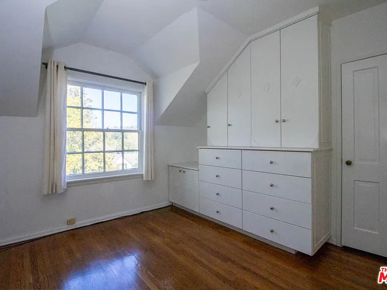 12056 Laurel Terrace Dr — Photo 9