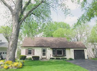 18 Packet Boat Drive, Fairport, NY 14450