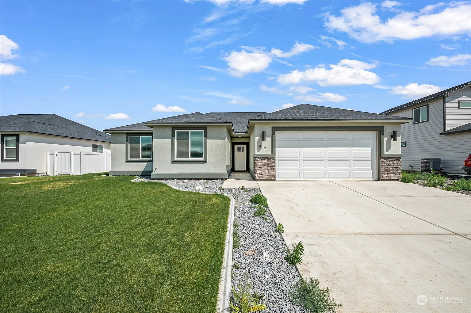 307 Q Street SW photo 1