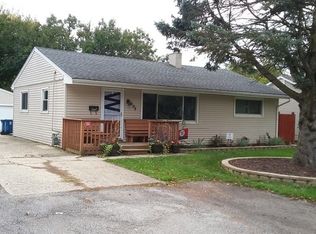 605 Westgate Dr, Aurora, IL