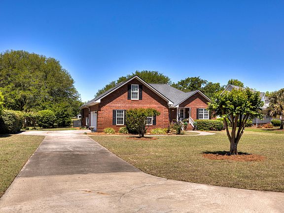 3rd image of 25 Plantation Dr