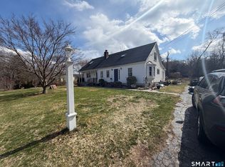 24 Amos St, Hamden, CT 06518