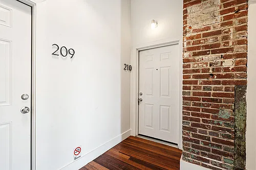 Floor plan 210