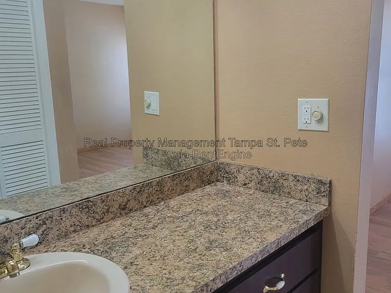 2024 Sheffield Ct — Photo 16