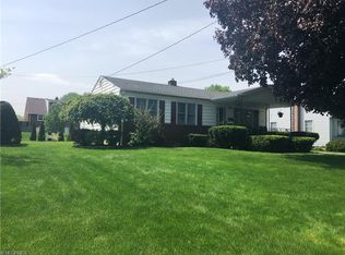 452 Como Ave, Struthers, OH 44471