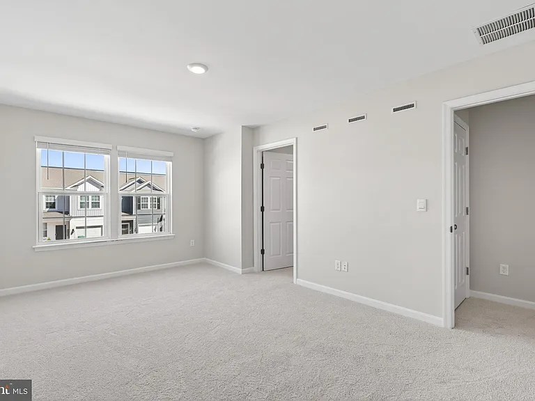 183 Caterpillar Dr — Photo 19