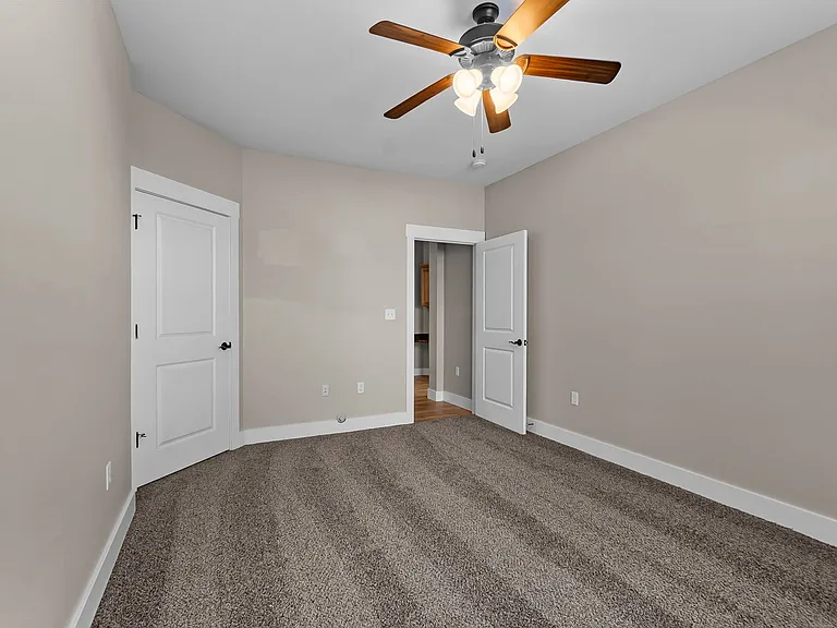2041 Walden Blvd — Photo 12