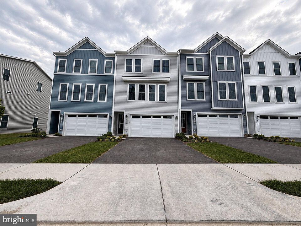 1st image of 135 Heyford Dr