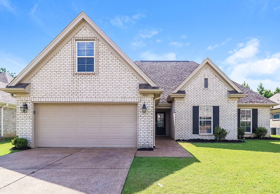 1st image of 3811 Dawnwood Cir W