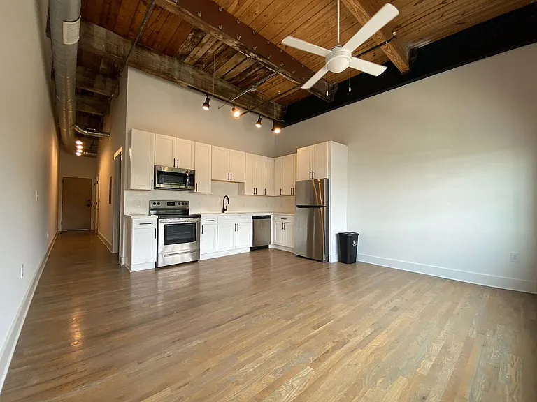 Lofts At Abrams Fixtures — Photo 27