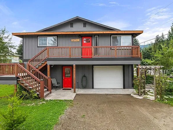 8764 Falls Ave SE, Snoqualmie, WA 98065
