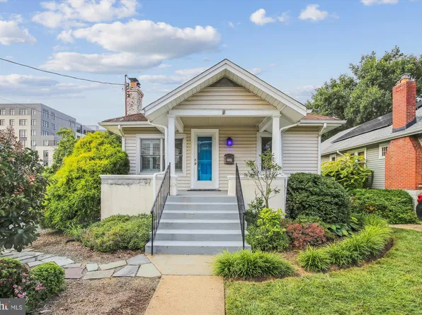 3450 13th St N, Arlington, VA 22201