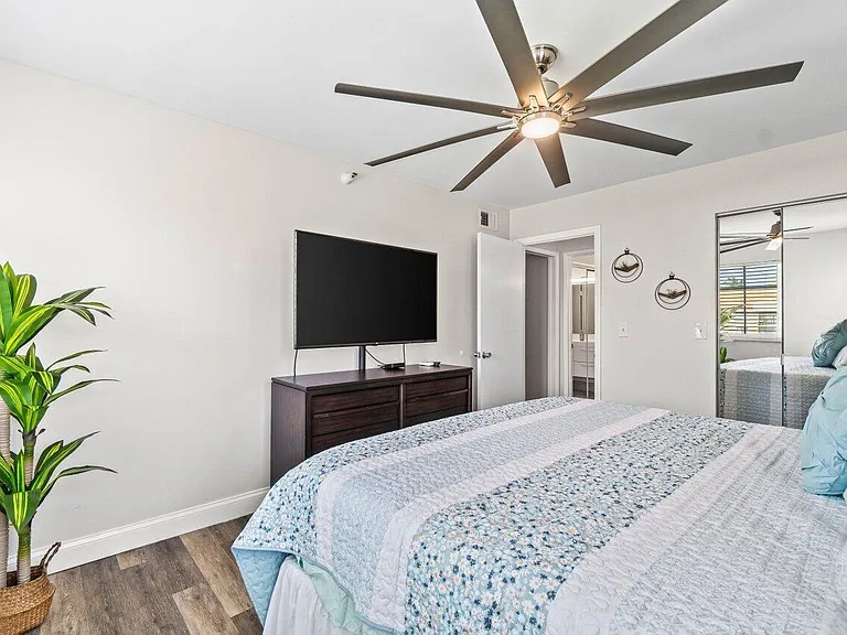 157 Yacht Club Way — Photo 16