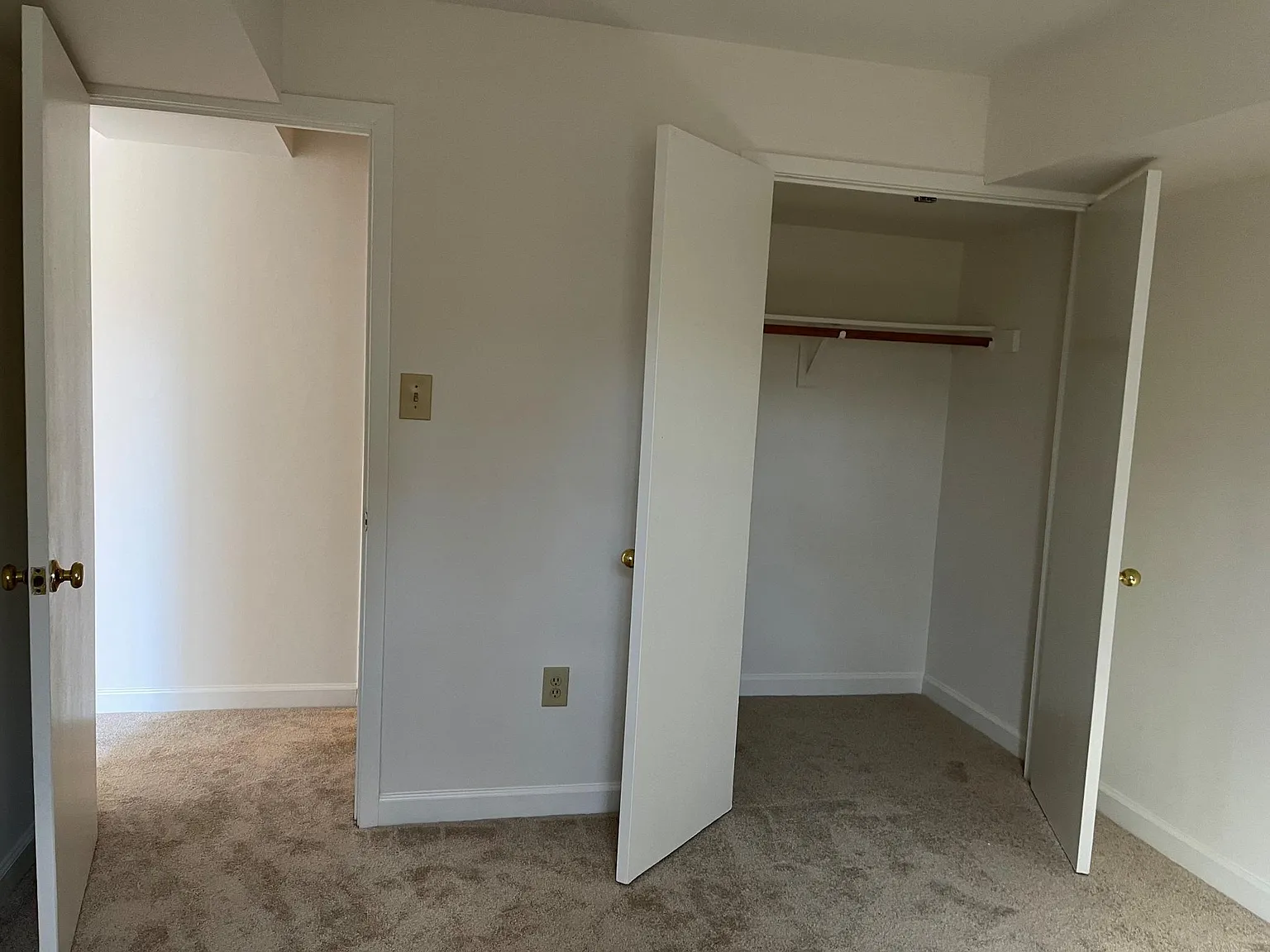 1 bed, 700 sqft, $1,950 — Photo 3